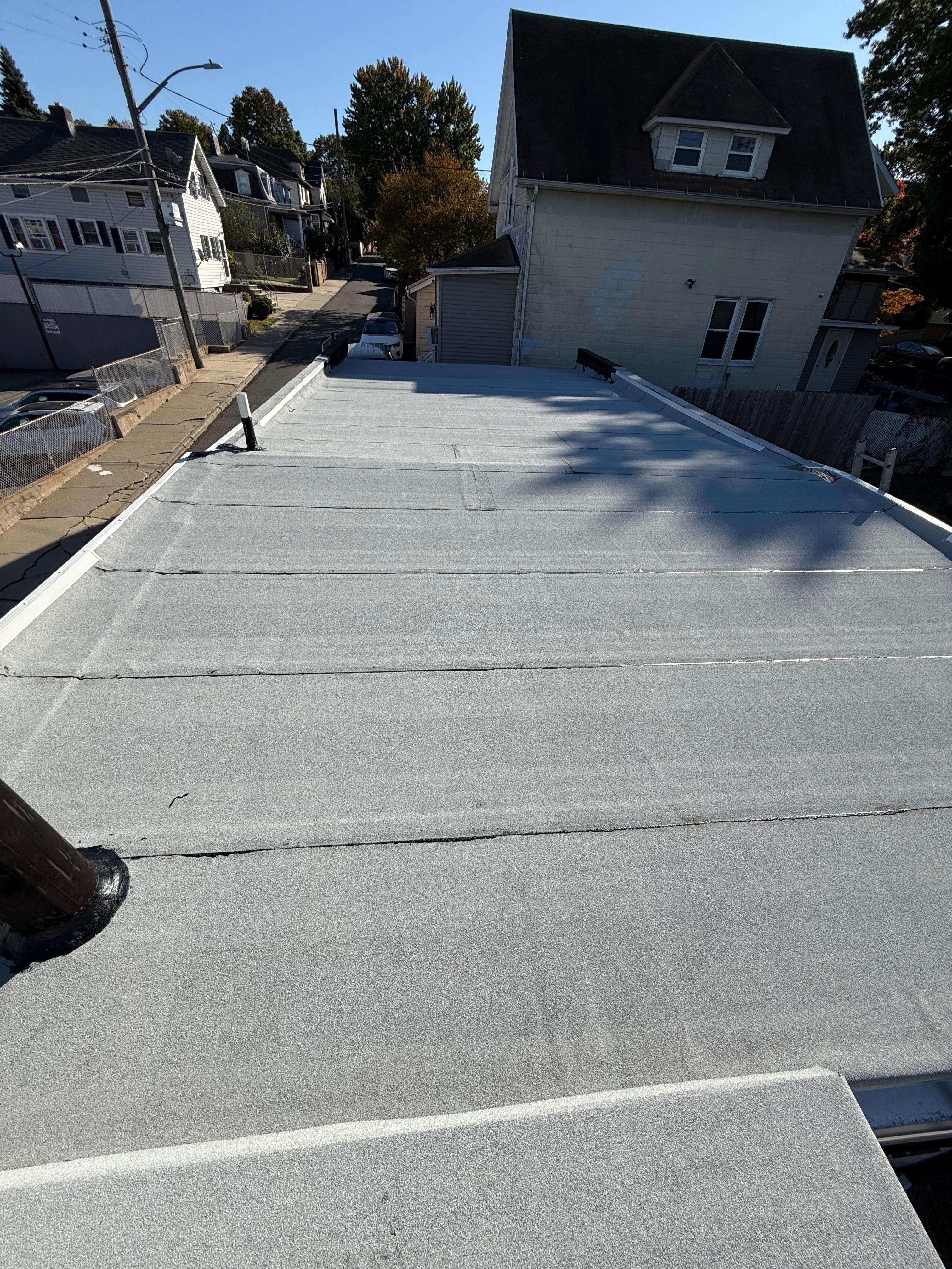 Commercial flat roof installation